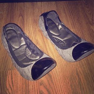 Dexflex Comfort Grey Flats